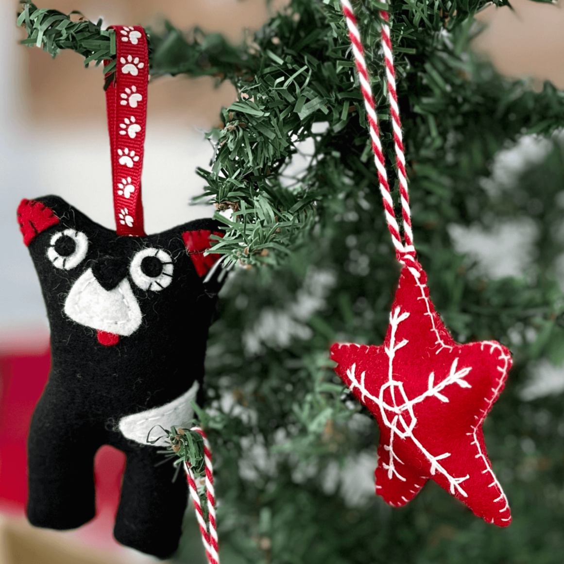 Tasmanian Devil Christmas decorationTasmanian Devil christmas decoration, handmade in Tasmania made from wool felt. Perfect addition to your Australian holiday decor! Tassie Devil decoration onlyTasmanian Softies